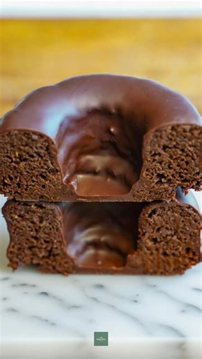 Healthy Chocolate Donuts 🍩🔥 You NEED to try this! #healthy