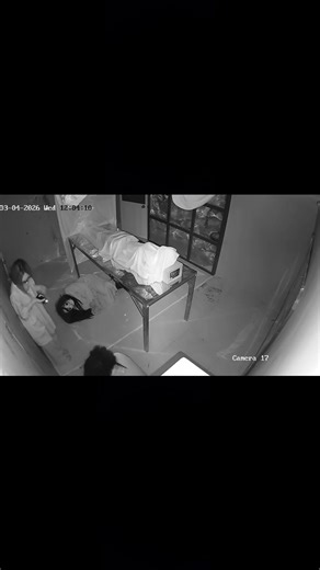 E xin lỗi linh hồn - Trải nghiệm escape room vui vẻ