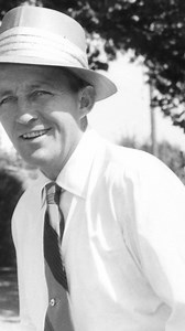 7.4K views · 392 reactions | Bing Crosby used his fame and wealth to help friends, acquaintances and strangers in ways both public and nearly invisible. Jazz critic and Crosby biographer Gary Giddins describes how Bing used his influence in the film industry to provide work for those on his “take care of” list, and how Crosby generally did not draw attention to his charitable giving. #internationalcharityday | Bing Crosby | Facebook