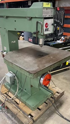 SCM R8 Overarm Pin Router