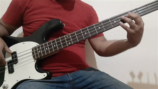 🔥 Nuevo video disponible en mi canal de YouTube ▶️ Moneda sin valor - Tutorial en Bajo Eléctrico 🎸 vayan a verlo 👇 | Carlos Altamirano