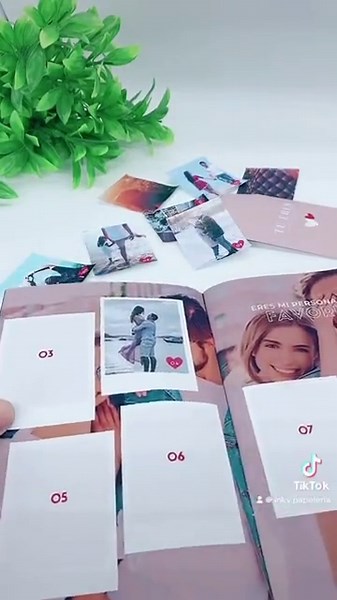 Álbum de estampas de fotos personalizado | Plantilla de Canva editable | Álbum de figuritas imprimible | Álbum de fotos tipo revista - Etsy España