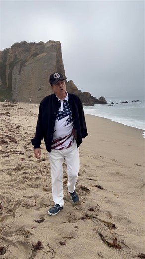 The Sanity Man is back and campaigning for U.S. Congress at Point Dume in Malibu. Visit: www.LarryThompsonForCongress.com | Larry Thompson