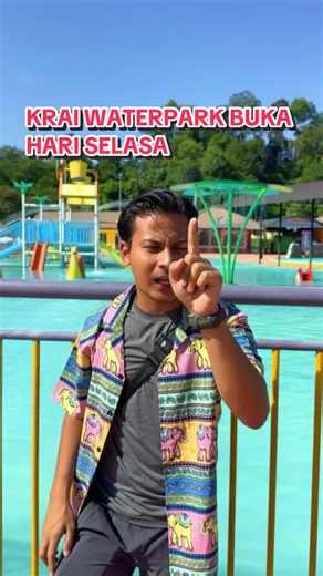 KRAI WATERPARK BUKA HARI SELASA 😱‼️ Bila musim cuti sekolah ni, korang yang datang Kelantan mestilah nak cari tempat yang best best kan 🤭 Krai Waterpark dah buka setiap hari sepanjang cuti sekolah walaupun pada Hari Selasa sehingga 11.01.2026. Kami buka pada jam 10 Pagi - 6 Petang. Kalau korang masuk jam 12:30 tengahhari, korang akan dapat harga promosi RM 15 seorang 😘 Jadi, jangan lepaskan peluang cuti sekolah sekarang ini untuk mencipta memori indah bersama anak anak tersayang di Krai Water