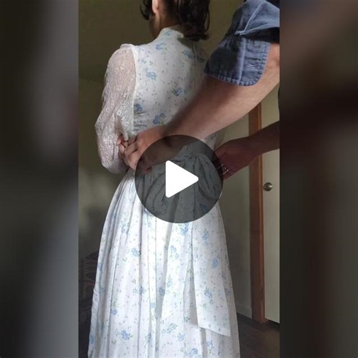 I've been busy with my wedding which is why I haven't posted in a while 🩷🌷 I'm excited for this new chapter in my life and I'll be making new content for y'all soon 😊 thank you to everyone who was praying for me and everyone who's stuck around 💗 #modafeminina #getreadywithme #gunnesax #traditionalfemininity #femininity #retrofashion #Americana #cowboyboots #boots #tradwife #bride #wife #marriage #modestia #modesty #christianwife #Texas #westernfashion #cottagecore #cottagecoredress #coquette