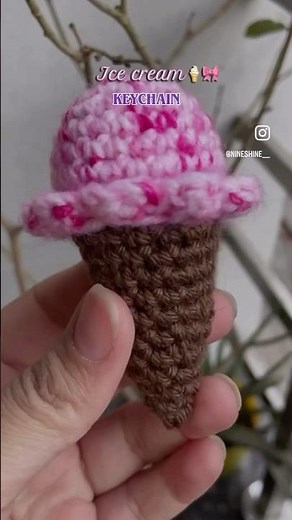 Ice cream keychain🎀 | Cone | Softy🍦| Crocheting | Keychain #crocheting#crochet#crochettutorial