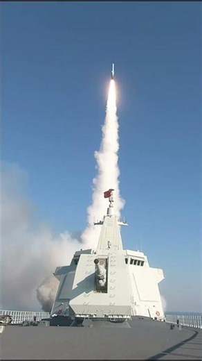 “快递”已从万吨大驱发货，请准备签收。｜中国海军 军事训练 射击训练 军舰 #PLA #Navy #055 #destroyer #launch #missile #training #China