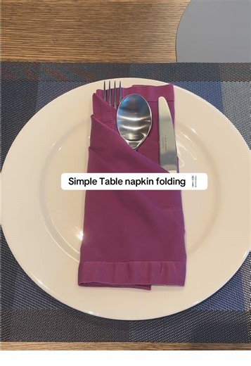 Simple table setting 🍴 #tablesetting #tablesettingideas #fyp #hostingtips #motherhood