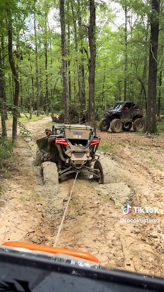 Box turtle down #locokustomz #fifty #trailride