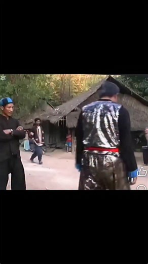 Seasar on Instagram: "Lam kaws tau saib lawm xwb os Peb lub qub zog ห้วยลึก เขาค้อ มีใครจำเราได้บ้าง ‼️"