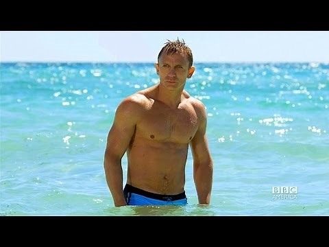 Casino Royale (2006) Scene: "A house up the beach"/'Solange'.