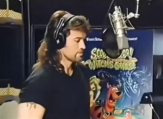 An instrumental version of the Hannah Montana song "It's All Right Here" actually appeared in the 2004 film Scooby-Doo 2: Monsters Unleashed before being released in 2009 by Hannah Montana. Both versions were written by Tim James and Antonina Armato.Miley’s father, Billy Ray Cyrus, also sang the theme song for the 1999 movie.