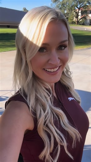 Blair O’Neal on Instagram: "Sneak peak behind the scenes of my photo shoot this week!!!! Excited for what’s to come in 26!!!! ❣️ Sooo many things!!! 🙌🏼🙏🏼 😍"