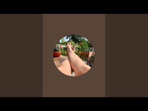 Scarlett Size 12 Feet is live! Barefoot with toe rings