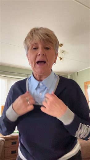 Stylish Shirt Bibs for a Casual Look