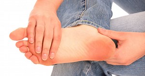 Turf toe: Mechanism of injury and treatment options | Dr Geier