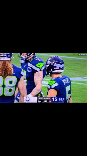Richmond Corpus on Instagram: "#seattleseahawks marches down the field to take the lead setting up for an epic finish #Seahawks 15 #Colts 13 #gohawks"