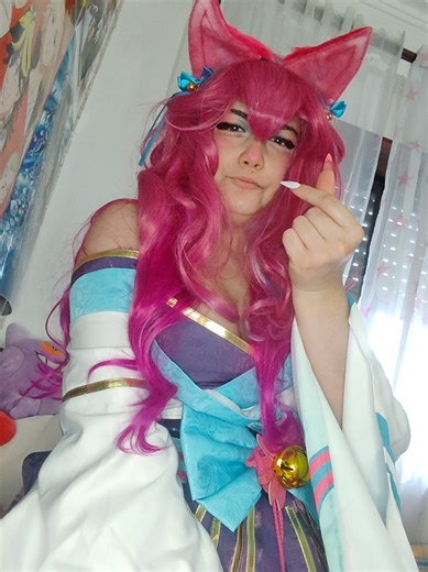 Ahri Spirit Blossom Cosplay in League of Legends