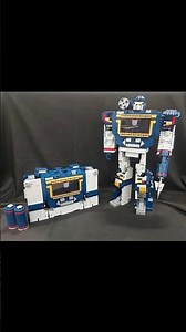 MOC Lego G1 Transformers Soundwave transformation #lego #Transformers #Soundwave