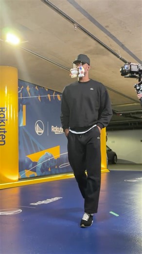 3.6M views · 19K reactions | Jimmy Butler III making a statement on Hello Kitty night in the Bay as he pulls up to Chase Center! MIL-GSW • 10:00 PM ET • NBA League Pass  | NBA | Facebook