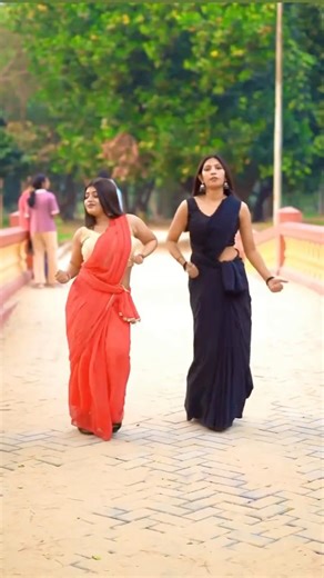 Bollywood Style Saree Dance Challenge #danceartistry #dance #dancedelight #viral #trending#fyp