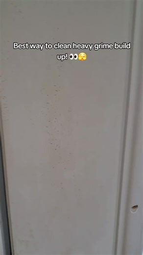 Best way to clean heavy grease and grime build up! #clean #cleantok #cleaningtiktok #deepcleaning #cleaning @Zep USA