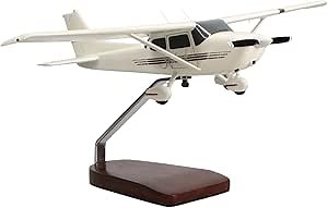 Cessna 172 Skyhawk Large Mahogany Model