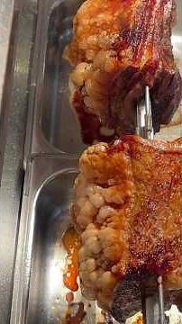 Krustenbraten mit Kartoffelknödel, Bratensauce und Rotkraut so lecker!#Schweinebraten #Krustenbraten