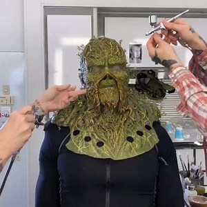 1.3M views · 1.1K reactions | Actor and stuntman Derek Mears gets turned into the green horror superhero by artists Kevin Kirkpatrick and Ozzy Alvarez. This incredible makeup was designed and created by Justin Raleigh and his team at Fractured FX, Inc. | Cinema Makeup School | Facebook