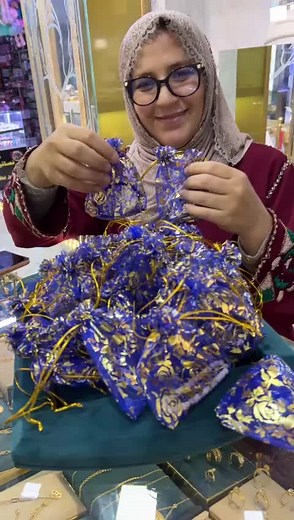 Jewelry Display Techniques in Retail Environments