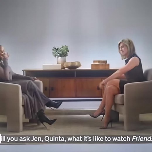 Its a happy tear…#friendstvshow #jenniferaniston #matthewperry #ripmatthewperry