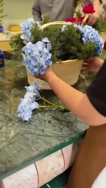 “Flowers are like friends; They bring color to your world.” – Unknown | Botánica Flower Lab