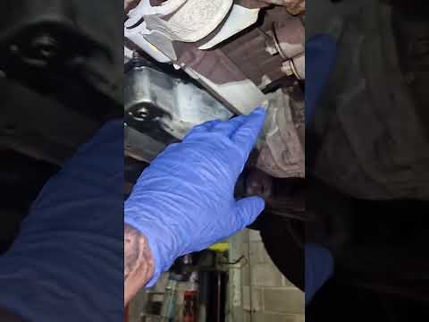 Nissan Navara oil filter location & how to remove.