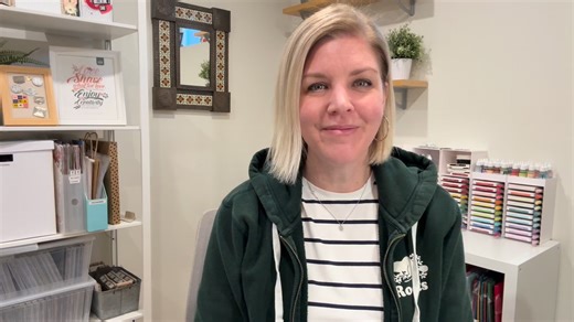 2 Easy Fun Fold Cards Using the Joyful Squares Bundle Today I’m showing you how to make two fun fold cards using the Joyful Squares Bundle from the January–April 2026 Mini Catalogue — and honestly, this bundle had me at the tiny binder clip 😍 At first glance, this bundle might feel like it’s meant more for scrapbooking, but I wanted to show you how adorable and easy it is to use for handmade cards too. These cards also feature the coordinating Square Snippets DSP, and I’ll walk you through how 