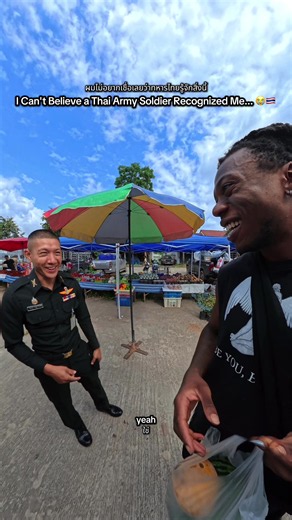 Thai Soldier Recognizes You in the Market — Surprising Moment