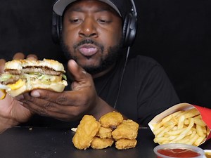 TC ASMR|麦当劳巨无霸、麦乐鸡块、大薯咀嚼音