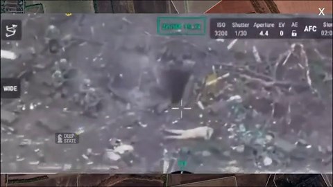 Moment Russian soldiers execute surrendering Ukrainian troops