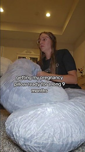Unboxing the Pregnancy Pillow I’ll Use for the Next 9 Months 🤰👀 #Shorts