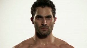 Tyler Hoechlin Height, Weight, Age, Girlfriend, Body Statistics, Biography