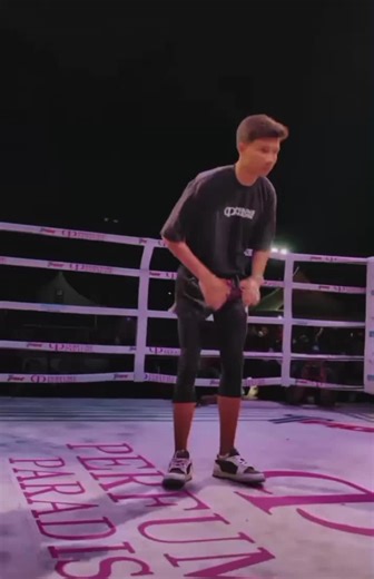 Understanding Wai Kru in Muay Thai Training