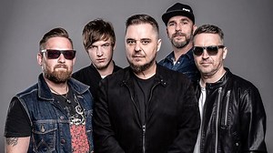 Skupina DESMOD zrušila koncert: Vážne zdravotné problémy speváka! Uff, KULY na fotke z...