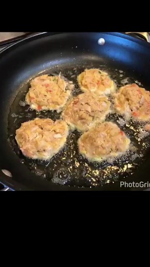 52K views · 799 reactions | Tuna patties but low carb and keto friendly! Recipes from LowCarbInspirations.com | Keto Friendly Recipes | Facebook