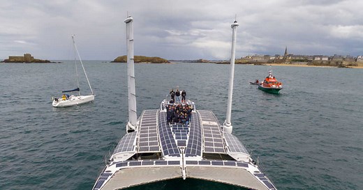 Après sept ans d'odyssée, le bateau écologique Energy Observer boucle son tour du monde et se tourne vers l'avenir