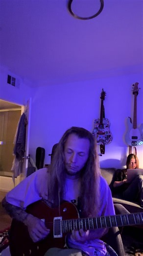 👀 #guitar feat @mvdsvestal 🫀