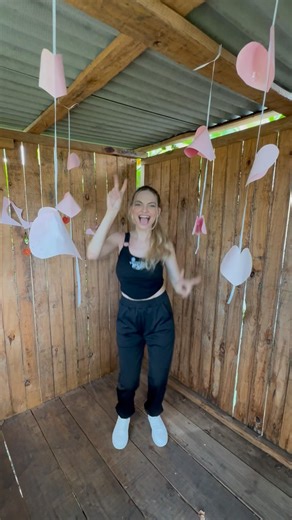 Cleaning the Treehouse #treehouse #cleaning #house #renovation #construction
