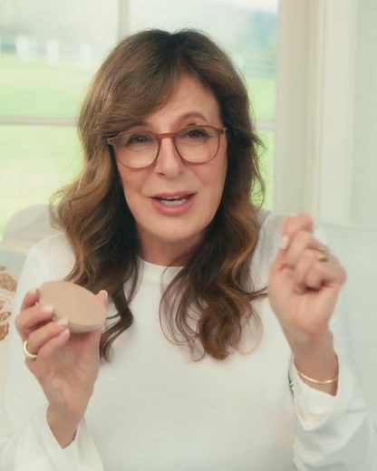 Founder Victoria Jackson Recalls Her Days as a Celebrity Makeup Artist