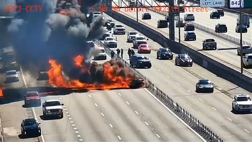 NB I-95  reopens after car bursts into flames near Copans Road in Pompano Beach - WSVN 7News | Miami News, Weather, Sports | Fort Lauderdale