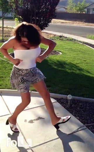 Angela #crip-walk #dance