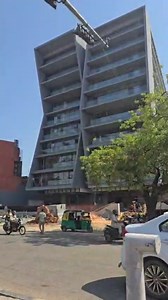 35K views · 234 reactions | DRIVING BY ... This office building in Jaipur with screened sides and a terraced front, seen along the always busy Tonk Road in Jaipur. #architecture #art #building #construction #engineering #workspace #artist #architect #sanjaypuriarchitects | Sanjay Puri | Facebook