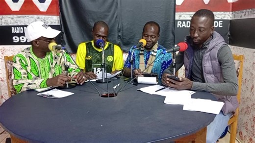 ⚽🏃💪 Bendé Sports de ce Vendredi 28 Novembre 2025 de 11 h à 12 h TU avec le Desk Sports de la Radio Bendé de Sikasso émettant en modulation de fréquence sur les 99.5 MHz et sur les différentes plateformes telles que : Zeno radio, Radio box, radio.fr, etc. Tout sur le sport, c'est bien sûr sur la BENDÉ FM. ⚽🏃💪 | Moussa Dicko